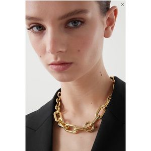 💖HOST PICK💥 COS CHAIN LINK NECKLACE in gold